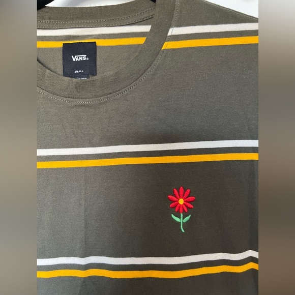 Vans olive flower embroidered tshirt - Picture 3 of 3